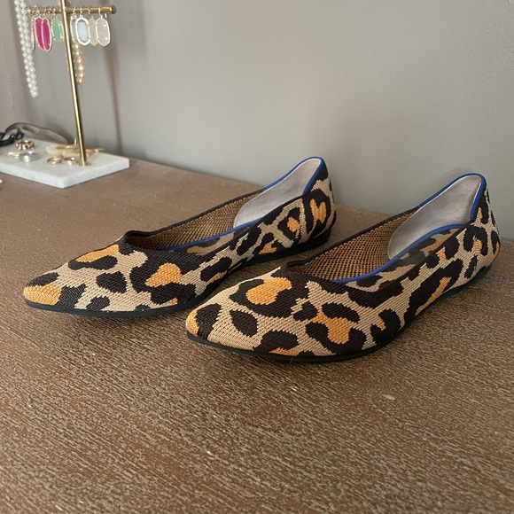 Rothy’s Big Cat Point Flats size 8 - Picture 4 of 9